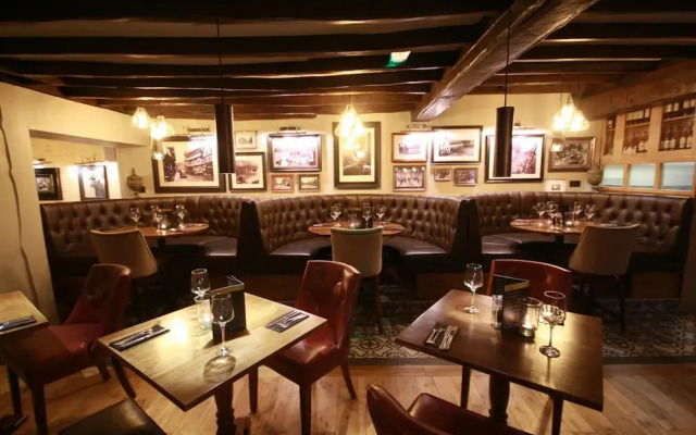 Crown Hotel