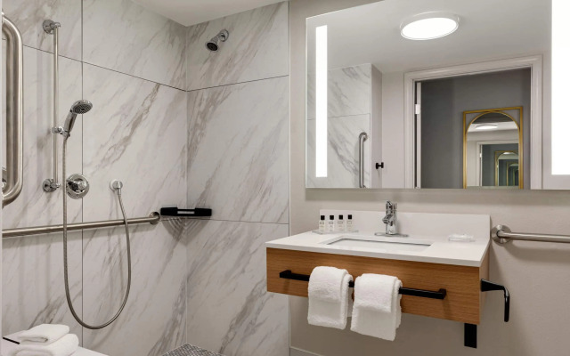 Wyndham Garden Atlanta Airport