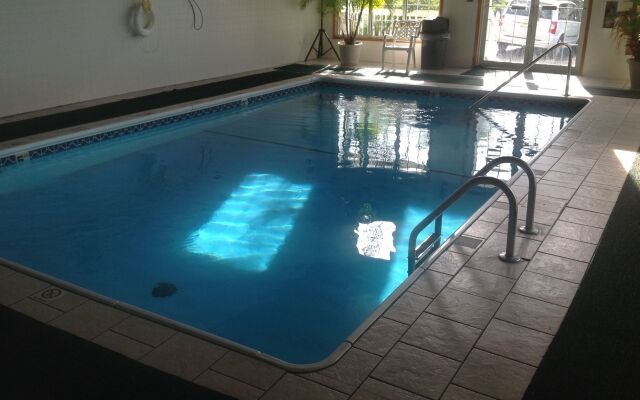 Honeysuckle Inn & Conference Center