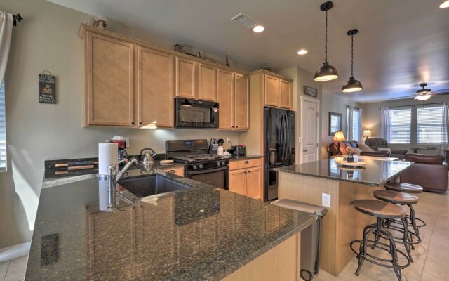 Flagstaff Family Hideaway w/ Guest House!