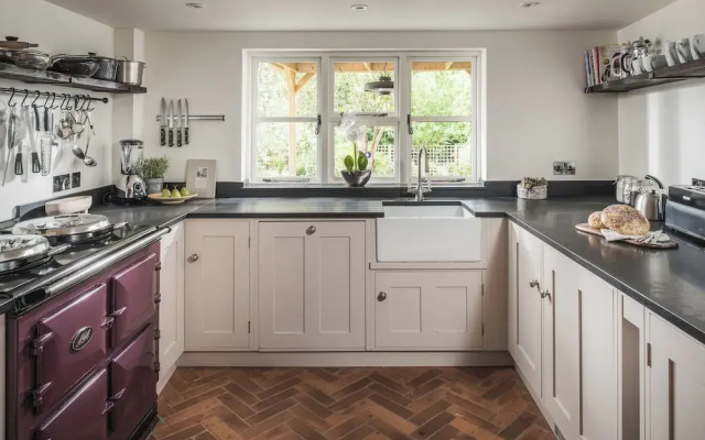 Lovely 3-bed House in West Malling, Kent