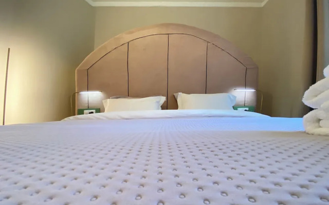 Live in Athens PANGRATI Fine Residence