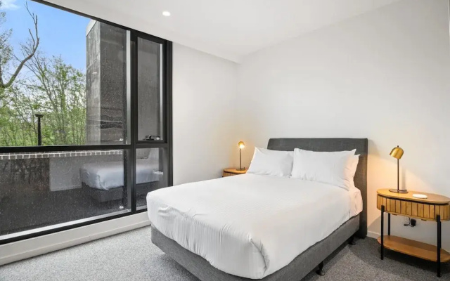 Brand-new 2-bed With Rooftop Access
