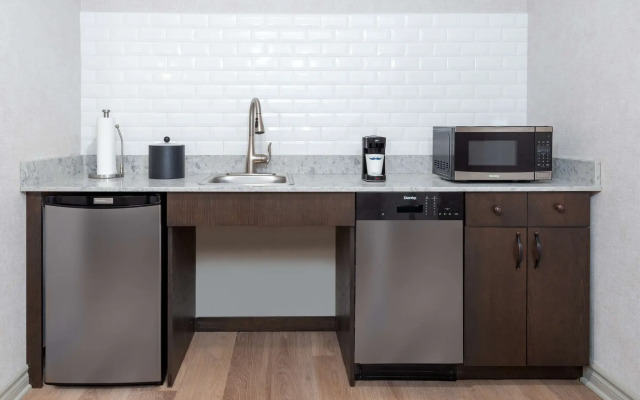 Hampton Inn Buffalo-Williamsville