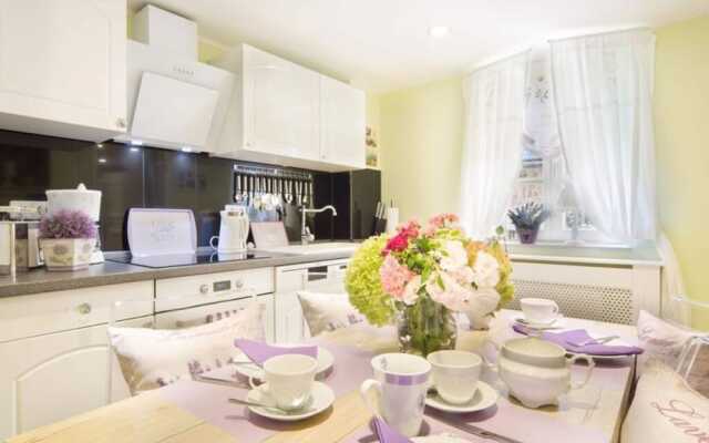 Sky Lodge Holiday Apartment