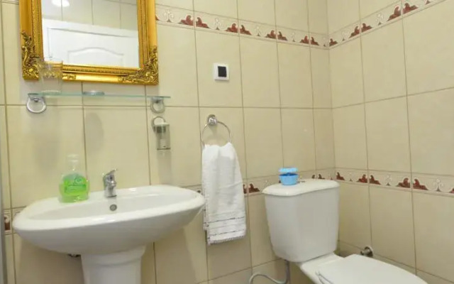 B&B Bouquet Wine House