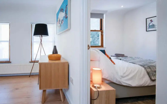 Flat 2 - 1 Bedroom Apartment - Tenby