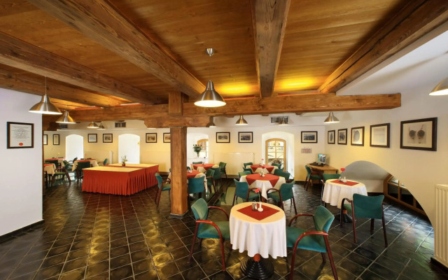 LH Hotel Mlýn Old Town