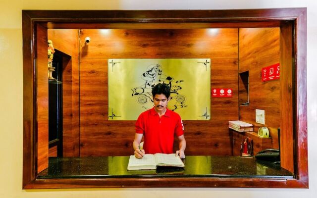 Oyo 23115 Hotel Saravana