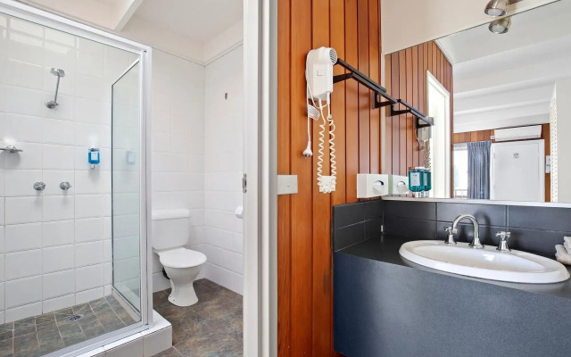 Banjo Paterson Motor Inn