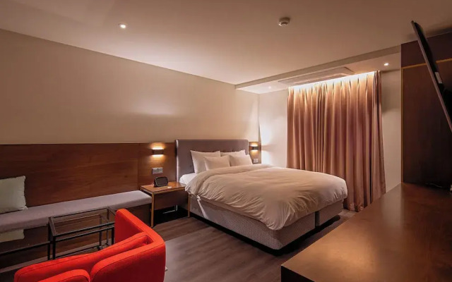Yaja Hotel Peace Square branch