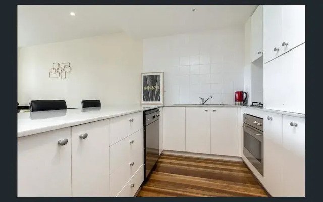 Waterfront By Gold Star Stays