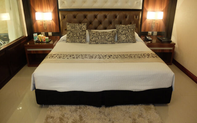 Central Park Tower Resort