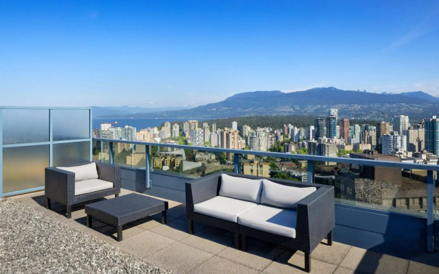 Sheraton Vancouver Wall Centre