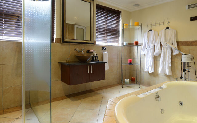 Whalesong Hotel & Spa