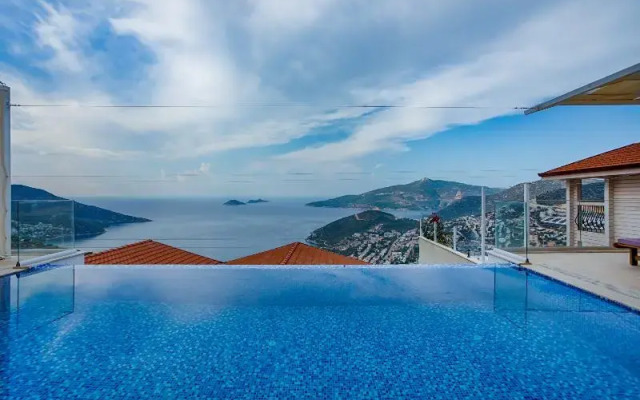 Villa Firuze by Lucida Villas