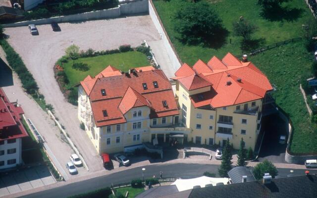 Hotel Kronplatz