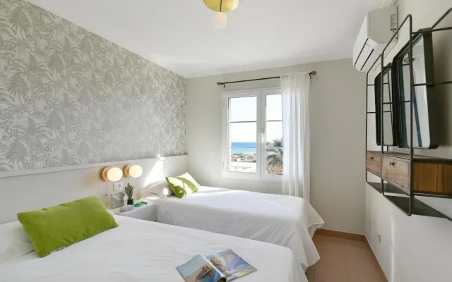 Belvilla by OYO Chalet Santa Ana 15
