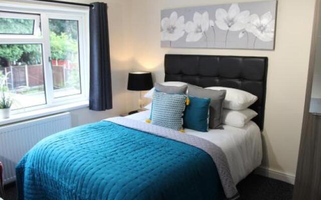 Holcombe House Aparthotel