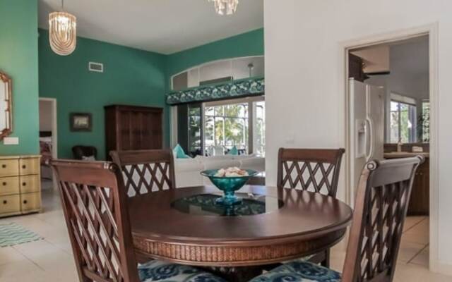 Buccaneer Court Home 1556