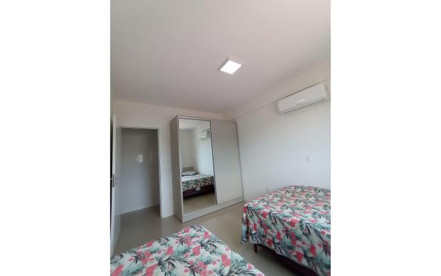 VAR-205B Departamento amplio en condomínio cerrado con piscina