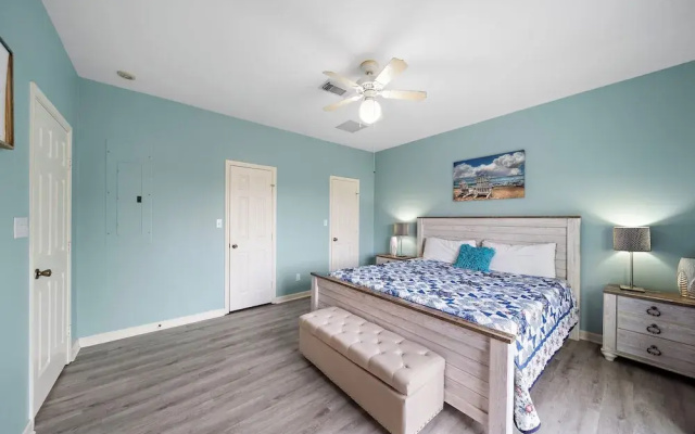 The Krusty Krab by Ryson Vacation Rentals