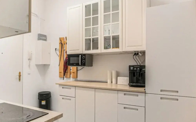 Shared 2BR Residence by Millennium Tower