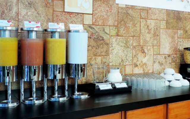 Holiday Inn Express Paraiso Dos Bocas, an IHG Hotel