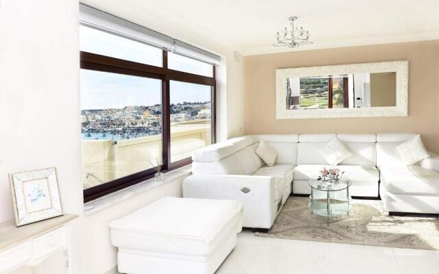 Seagull Penthouse Marsaxlokk