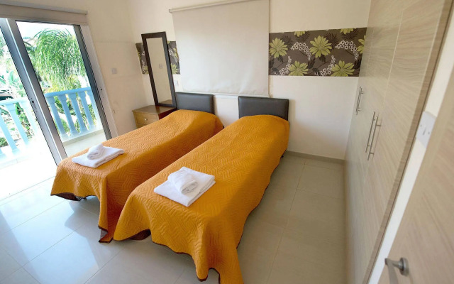 Hara Nissi Beach Villas