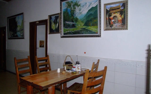The Yangshuo Moon Resort – Guest Rooms – Guilin