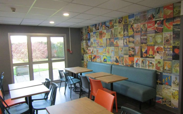 hotelF1 Igny Massy TGV