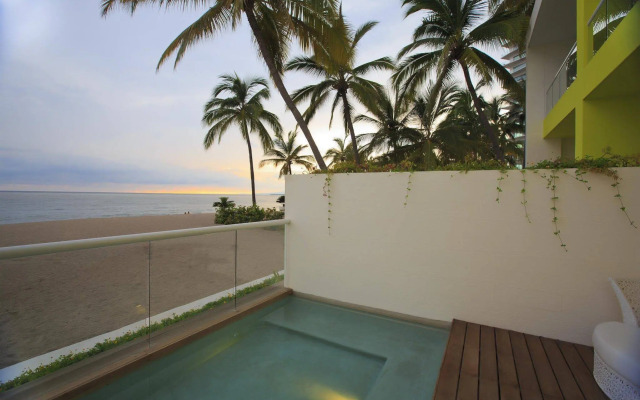 Krystal Grand Puerto Vallarta