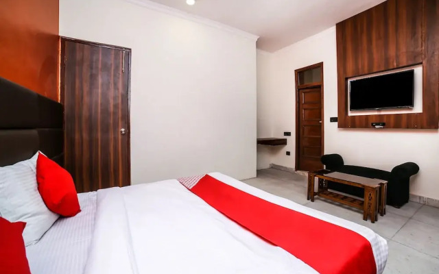 Hotel Royal Town By OYO Rooms