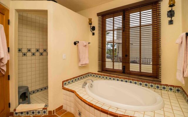 Casa Del Vino 2BR by Casago