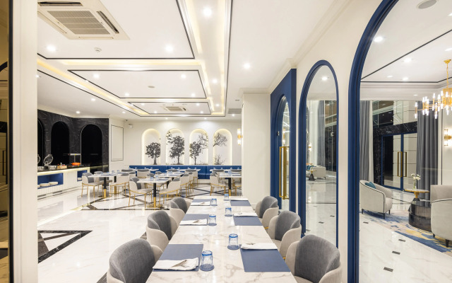 Eastin Hotel Vientiane