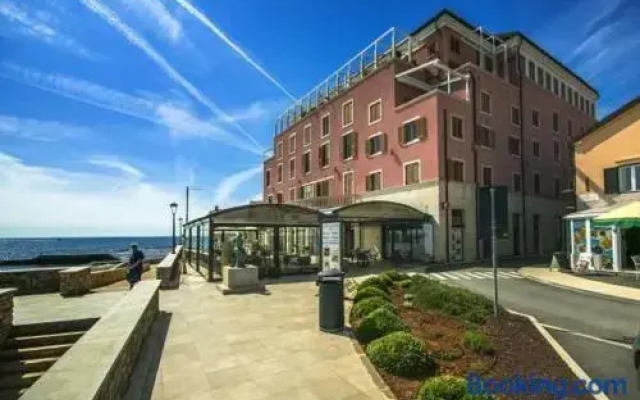 Sanja Apartments Rivarela