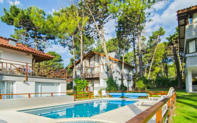 Suites Del Bosque