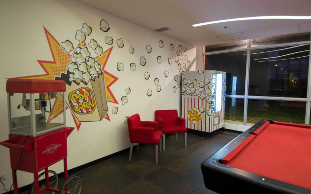 Pop Art Hotel Tocancipá y Centro de Convenciones