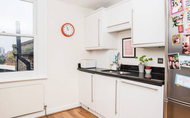 2 Bedroom Home In Islington