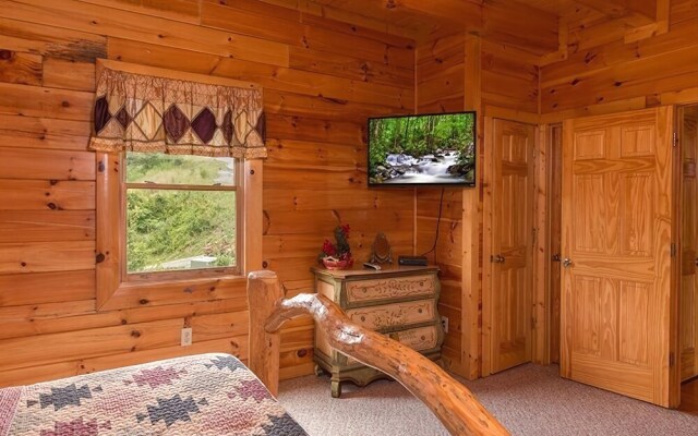 Splash Country 4 Bedrooms 4 Bathrooms Cabin