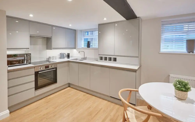 Host Stay Staffordshire Hideaway