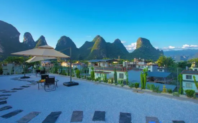 Deng Fu Yan She Homestay Hotel (Xingping Pier 20 Yuan Background Scenic Area Branch) – Outside – Guilin
