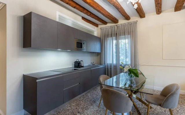 San Vio Palace Luxury Apartments