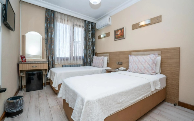 Grand Rei̇s Hotel