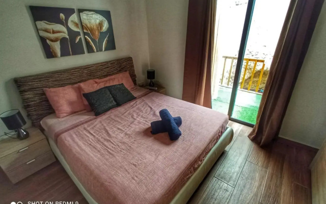 Town House with Private Pool in Village Centre