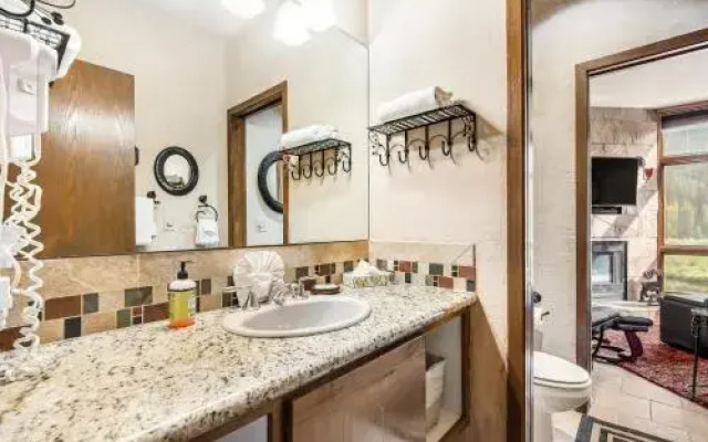 2914 River Bank Lodge - Keystone