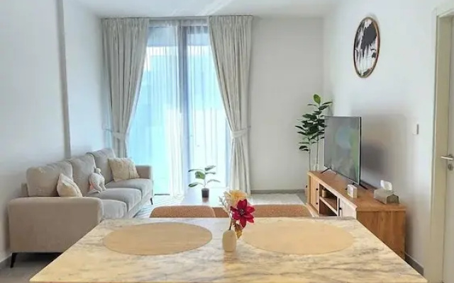 Shiro Elegant Living