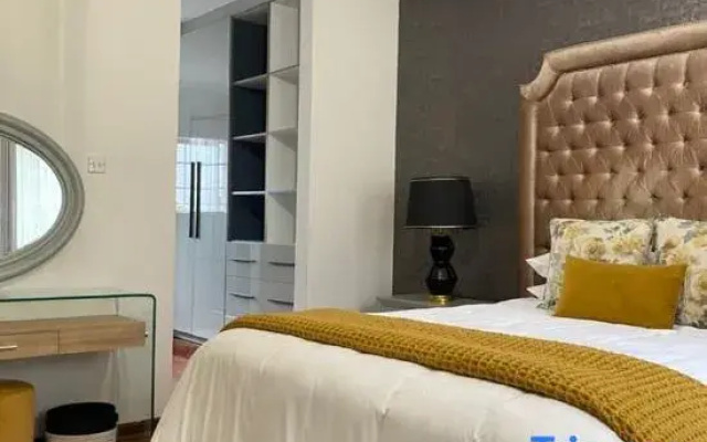 Luxurious Messe Luxe 4-bed Apartment CBD