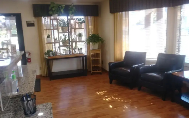 Best Western Oakridge Inn